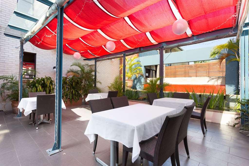 Ramada By Wyndham Brisbane Windsor Hotel Restaurante foto