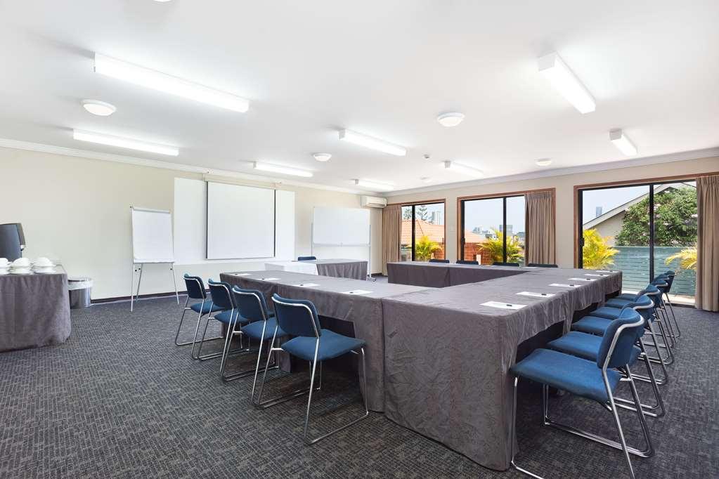Ramada By Wyndham Brisbane Windsor Hotel Instalações foto