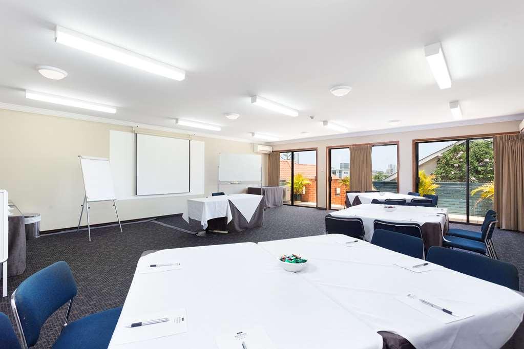 Ramada By Wyndham Brisbane Windsor Hotel Instalações foto