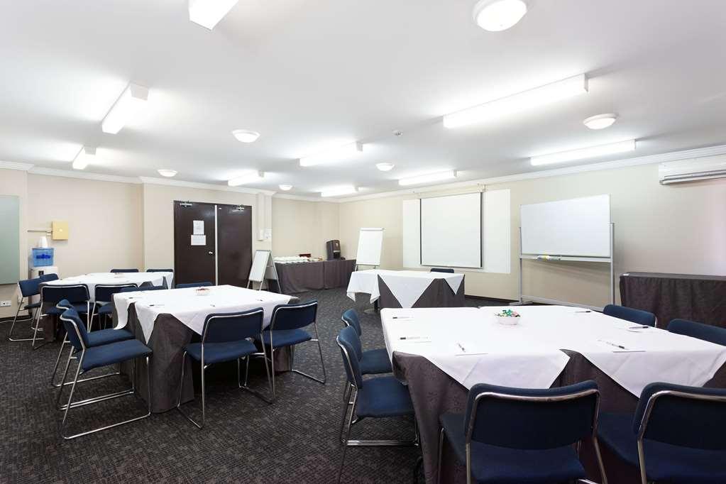 Ramada By Wyndham Brisbane Windsor Hotel Instalações foto