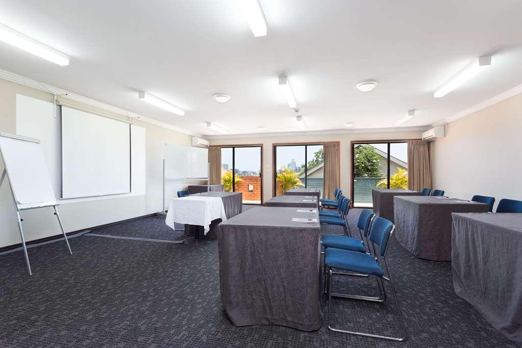Ramada By Wyndham Brisbane Windsor Hotel Instalações foto