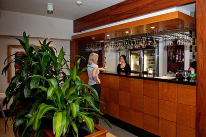 Ramada By Wyndham Brisbane Windsor Hotel Exterior foto